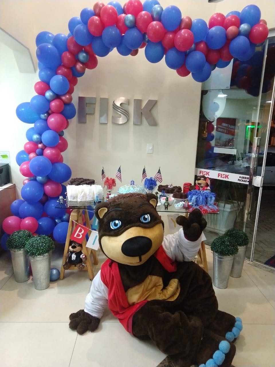 Fisk Balneário Piçarras/SC - Buddy"s Surprise Party
